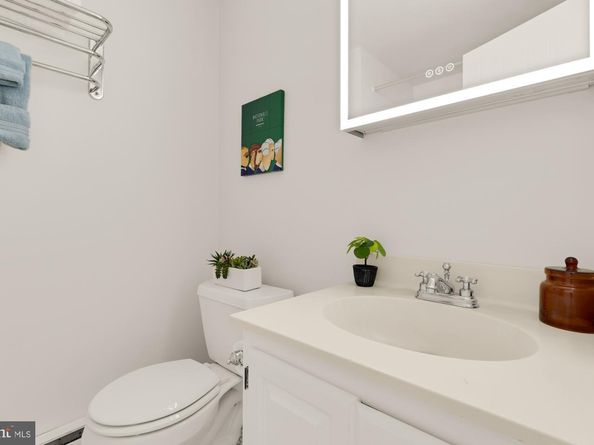 2000 16TH Street NW 6, Washington DC 20009