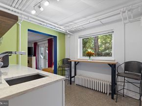 2630 S Lynn Street, Arlington VA 22202