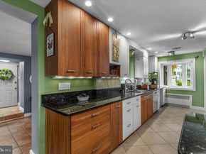 2630 S Lynn Street, Arlington VA 22202