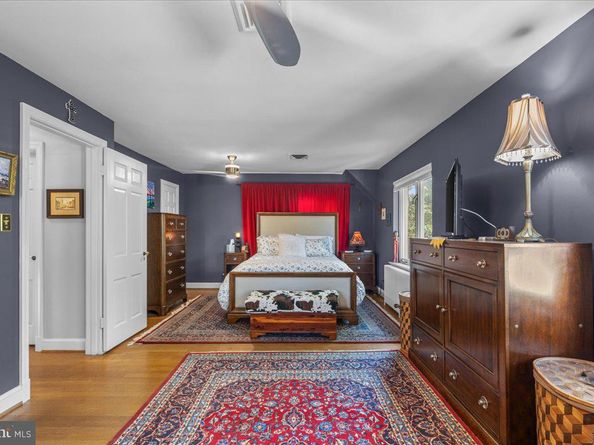 2630 S Lynn Street, Arlington VA 22202