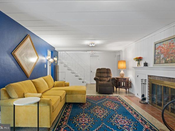 2630 S Lynn Street, Arlington VA 22202