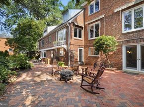 2630 S Lynn Street, Arlington VA 22202