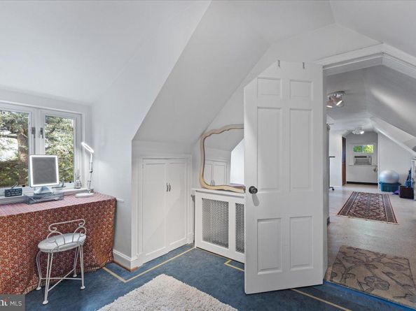 2630 S Lynn Street, Arlington VA 22202
