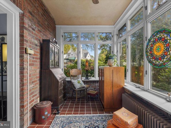 2630 S Lynn Street, Arlington VA 22202