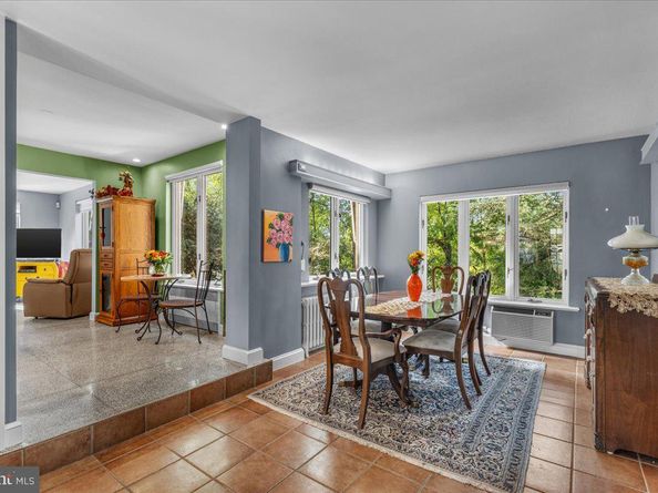 2630 S Lynn Street, Arlington VA 22202