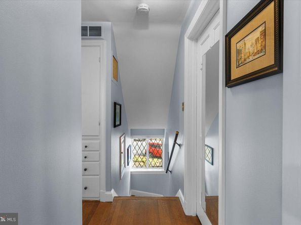 2630 S Lynn Street, Arlington VA 22202