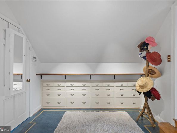2630 S Lynn Street, Arlington VA 22202