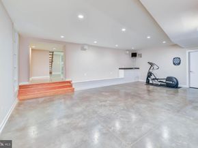 6420 Crosswoods Drive, Falls Church VA 22044