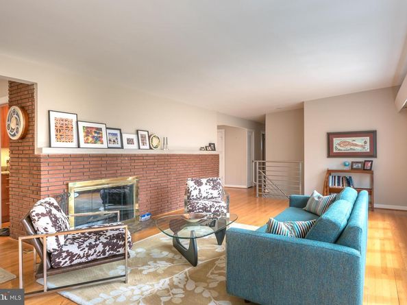 6420 Crosswoods Drive, Falls Church VA 22044