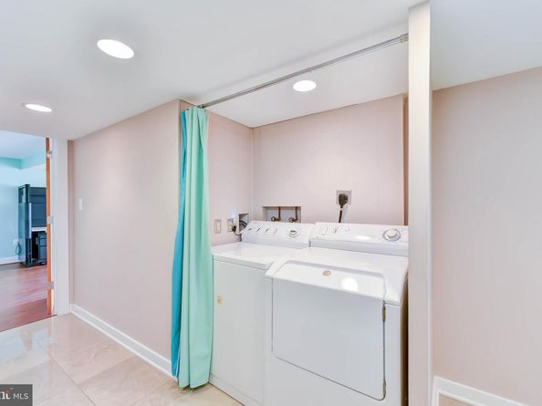 6420 Crosswoods Drive, Falls Church VA 22044