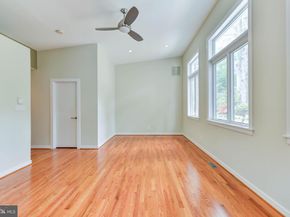 6420 Crosswoods Drive, Falls Church VA 22044