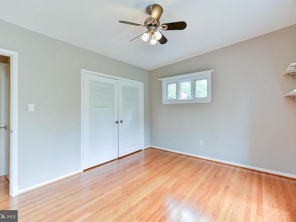 6420 Crosswoods Drive, Falls Church VA 22044