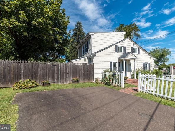 339 E Ashland Street, Doylestown PA 18901