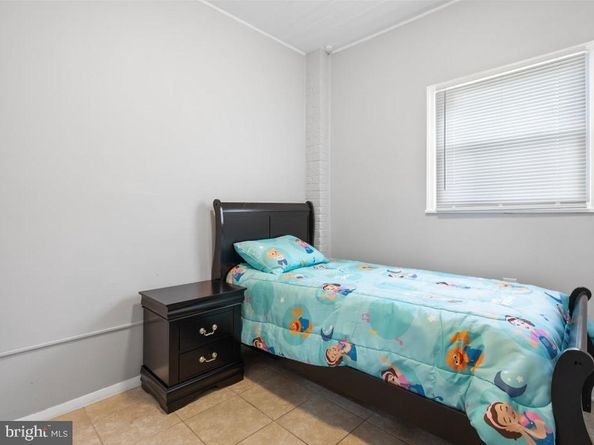 305 34TH Street SE, Washington DC 20019