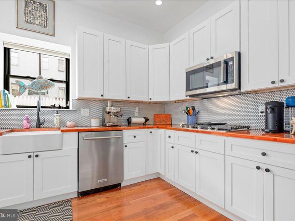 412 Sepviva Street, Philadelphia PA 19125