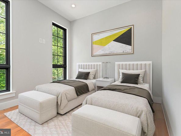412 Sepviva Street, Philadelphia PA 19125