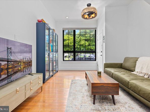 412 Sepviva Street, Philadelphia PA 19125