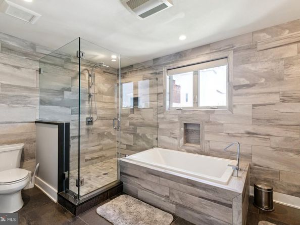 2407 Manton Street, Philadelphia PA 19146
