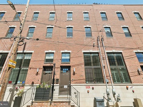 2407 Manton Street, Philadelphia PA 19146