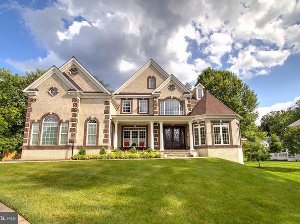 9813 Sunrise Road, Vienna VA 22181