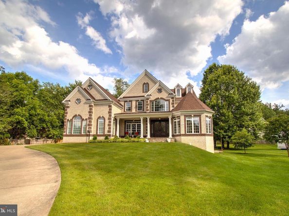 9813 Sunrise Road, Vienna VA 22181