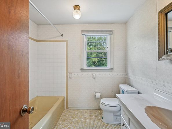 3 Pine Avenue, Richboro PA 18954