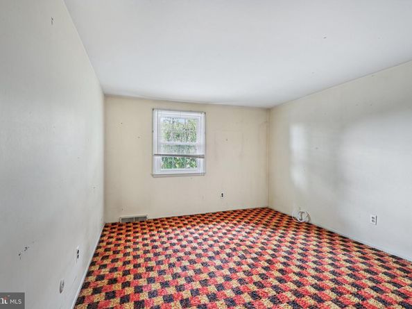 3 Pine Avenue, Richboro PA 18954