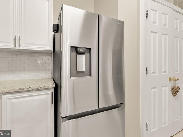 2356 Garnett Drive 1, Alexandria VA 22311