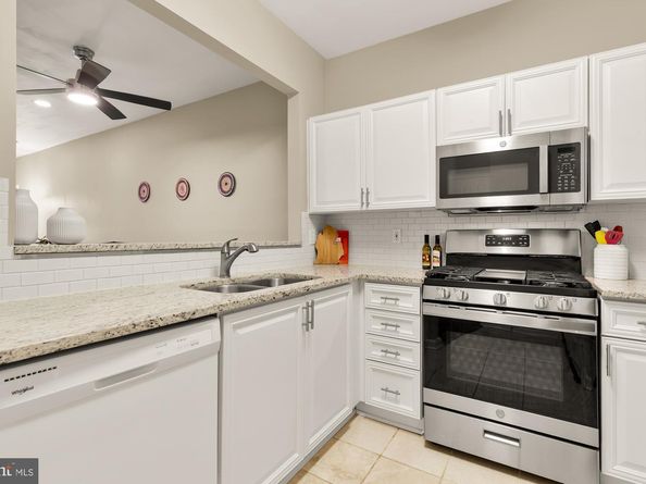 2356 Garnett Drive 1, Alexandria VA 22311