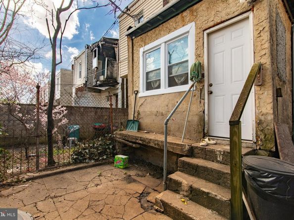 6124 Upland Street, Philadelphia PA 19142