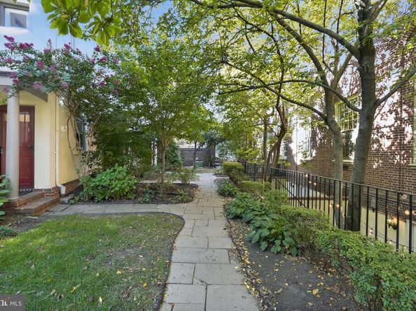 2501 Christian Street 403, Philadelphia PA 19146