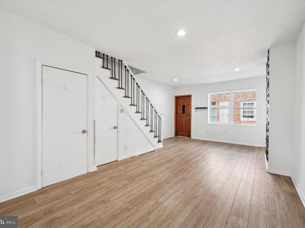 2043 S Hemberger Street, Philadelphia PA 19145
