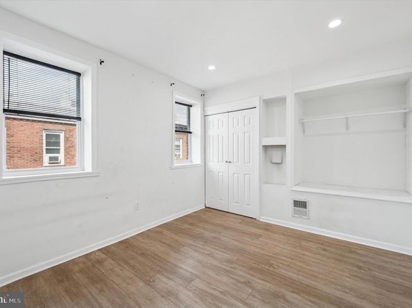 2043 S Hemberger Street, Philadelphia PA 19145