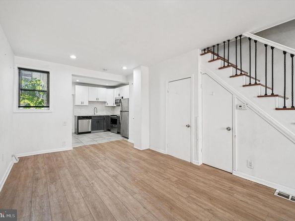 2043 S Hemberger Street, Philadelphia PA 19145