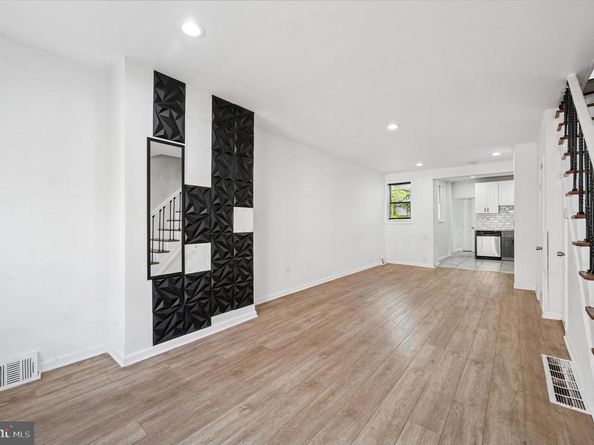 2043 S Hemberger Street, Philadelphia PA 19145