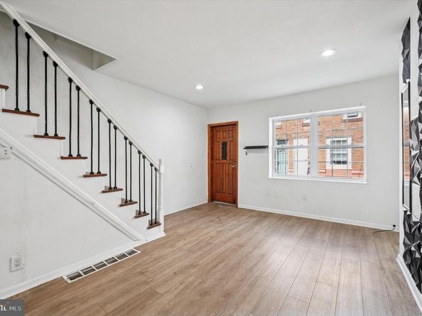 2043 S Hemberger Street, Philadelphia PA 19145