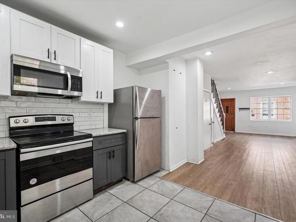 2043 S Hemberger Street, Philadelphia PA 19145