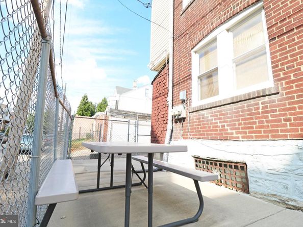 229 W Chew Avenue, Philadelphia PA 19120