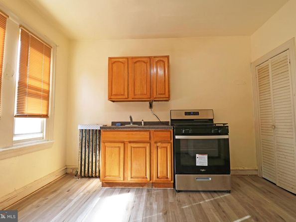 229 W Chew Avenue, Philadelphia PA 19120