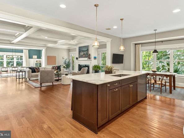 1203 Ware Street SW, Vienna VA 22180