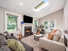 109 Willowburn Road, Villanova PA 19085