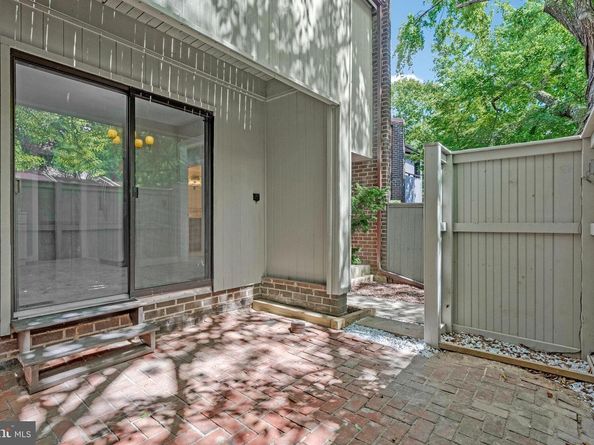 2037 Wethersfield Court, Reston VA 20191