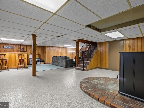 111 Beechwood Drive, Huntingdon Valley PA 19006