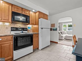 111 Beechwood Drive, Huntingdon Valley PA 19006