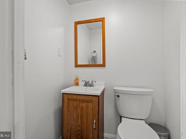 111 Beechwood Drive, Huntingdon Valley PA 19006