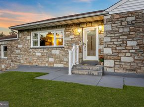 111 Beechwood Drive, Huntingdon Valley PA 19006