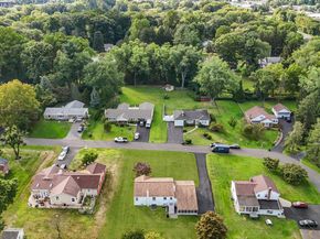 111 Beechwood Drive, Huntingdon Valley PA 19006