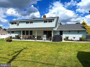93 Flamehill Road, Levittown PA 19056
