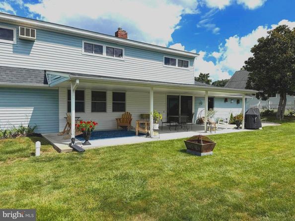 93 Flamehill Road, Levittown PA 19056