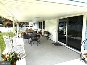 93 Flamehill Road, Levittown PA 19056